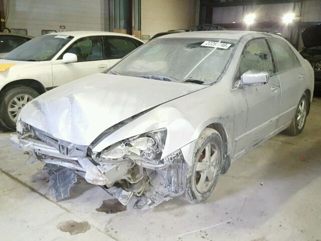 1HGCM56824A176626 - 2004 HONDA ACCORD EX SILVER photo 2