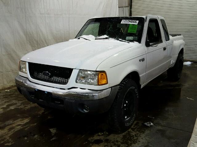 1FTZR45E42TA29219 - 2002 FORD RANGER SUP WHITE photo 2