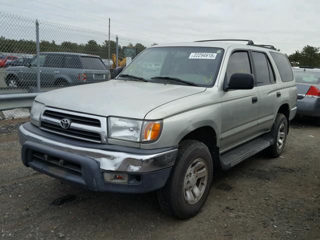 JT3GM84R9X0052557 - 1999 TOYOTA 4RUNNER SILVER photo 2