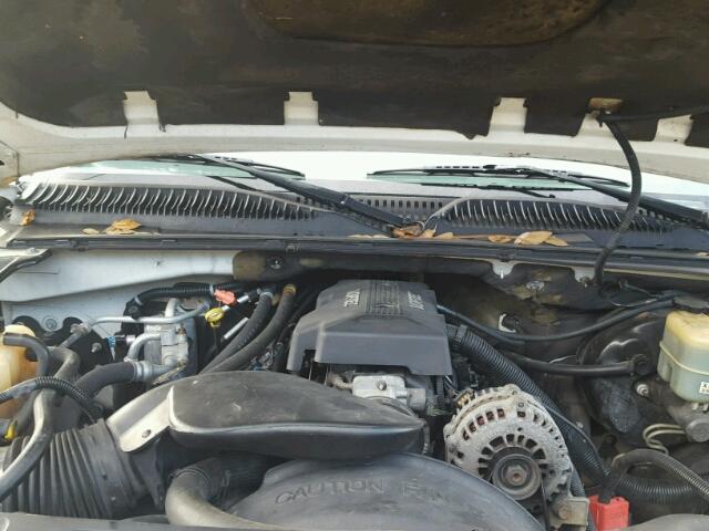 3GNEC16T2YG205886 - 2000 CHEVROLET SUBURBAN C WHITE photo 7