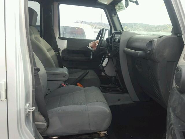 1J4GA59147L195527 - 2007 JEEP WRANGLER S 银色 照片 5