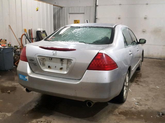 1HGCM66497A072089 - 2007 HONDA ACCORD SE SILVER photo 4