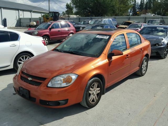 1G1AL52F957590460 - 2005 CHEVROLET COBALT LS ORANGE photo 2