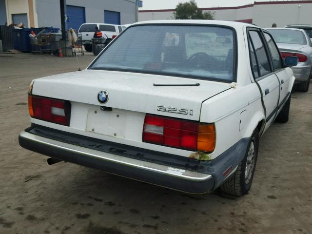 WBAAE6402J8823077 - 1988 BMW 325 AUTOMA WHITE photo 4