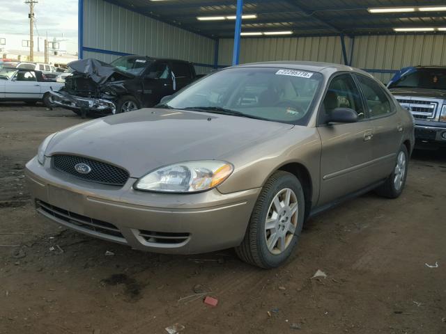 1FAFP53U15A280701 - 2005 FORD TAURUS SE TAN photo 2