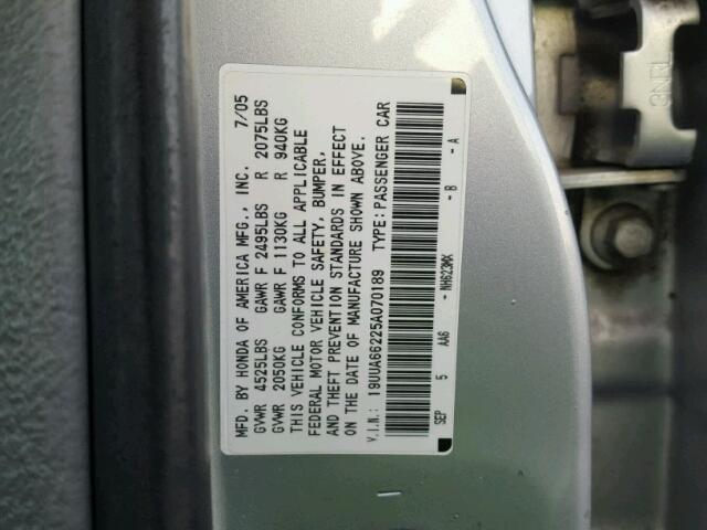 19UUA66225A070189 - 2005 ACURA TL SILVER photo 10