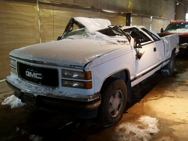 2GTEK19RXV1501903 - 1997 GMC SIERRA K15 WHITE photo 2