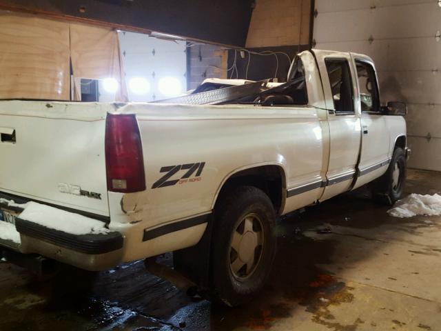 2GTEK19RXV1501903 - 1997 GMC SIERRA K15 WHITE photo 4