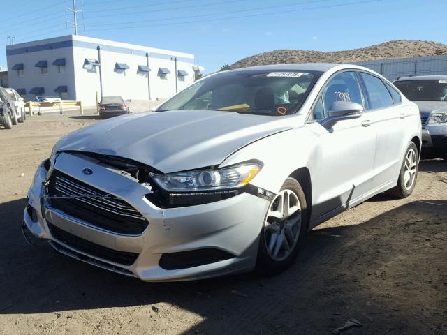 3FA6P0H78GR261559 - 2016 FORD FUSION SE SILVER photo 2