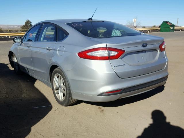 3FA6P0H78GR261559 - 2016 FORD FUSION SE SILVER photo 3