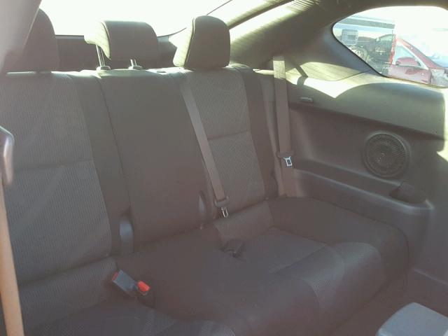 JTKJF5C76D3064209 - 2013 TOYOTA SCION TC 白色 照片 6