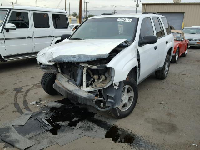 1GNDS13S842378406 - 2004 CHEVROLET TRAILBLAZE WHITE photo 2