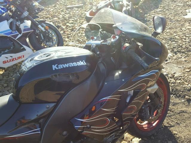 JKAZXCD167A026477 - 2007 KAWASAKI ZX1000 D BLACK photo 5