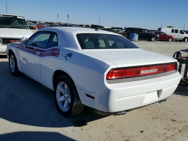 2C3CDYAG9CH134246 - 2012 DODGE CHALLENGER WHITE photo 3