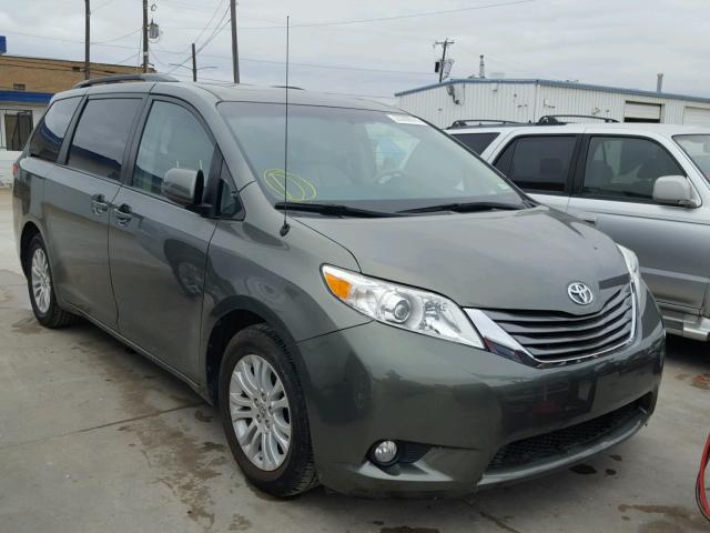 5TDYK3DC6CS180668 - 2012 TOYOTA SIENNA XLE GRAY photo 1