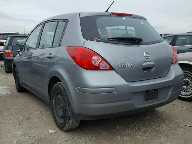 3N1BC13E29L384332 - 2009 NISSAN VERSA S GRAY photo 3