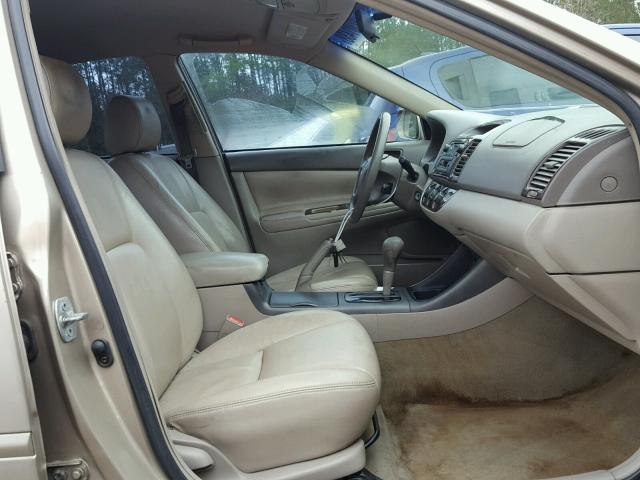 4T1BE32KX3U241910 - 2003 TOYOTA CAMRY LE GOLD photo 5