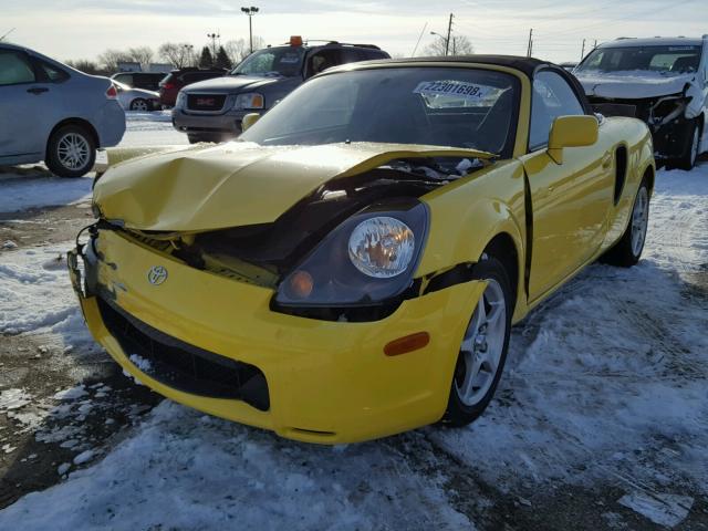 JTDFR320310037379 - 2001 TOYOTA MR2 SPYDER YELLOW photo 2