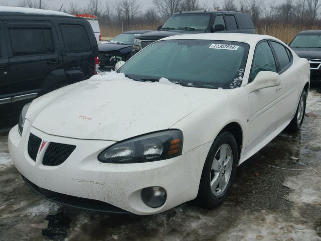 2G2WP552971155663 - 2007 PONTIAC GRAND PRIX WHITE photo 2