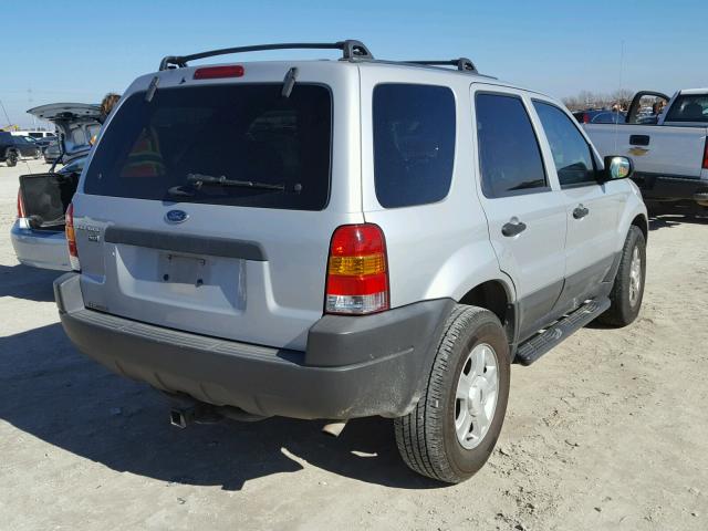 1FMYU03113KD49734 - 2003 FORD ESCAPE XLT SILVER photo 4