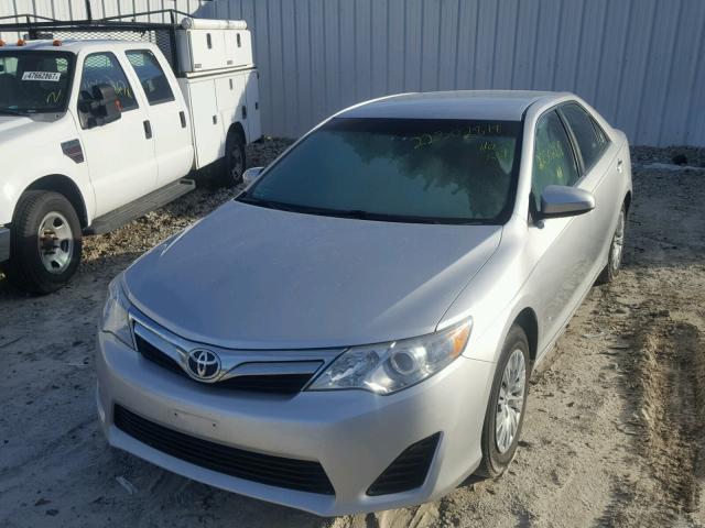 4T1BF1FK3DU220572 - 2013 TOYOTA CAMRY L SILVER photo 9