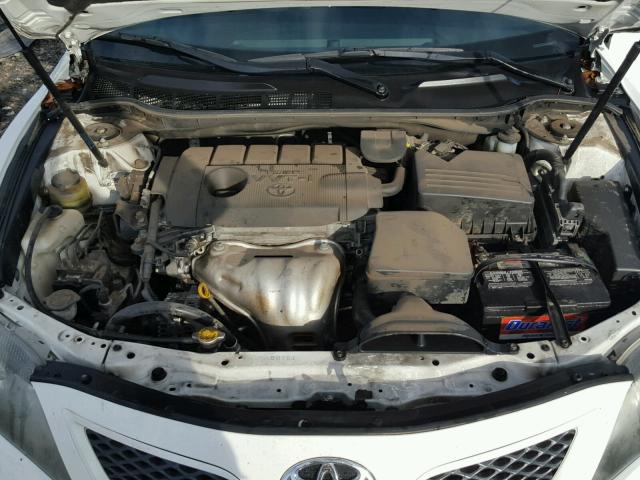 4T1BF3EK7BU713245 - 2011 TOYOTA CAMRY BASE WHITE photo 7