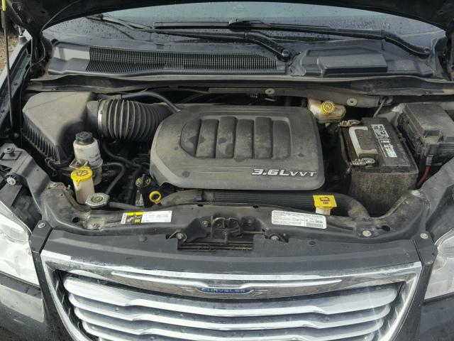 2C4RC1BG7DR694566 - 2013 CHRYSLER TOWN & COU BLACK photo 7