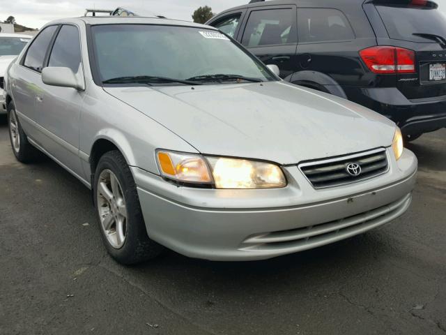 4T1BF22K51U963077 - 2001 TOYOTA CAMRY LE SILVER photo 1