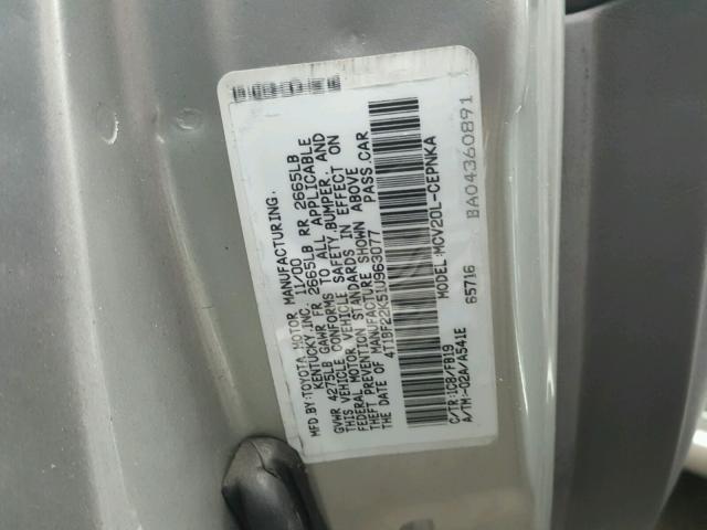 4T1BF22K51U963077 - 2001 TOYOTA CAMRY LE ვერცხლისფერი ფოტო 10
