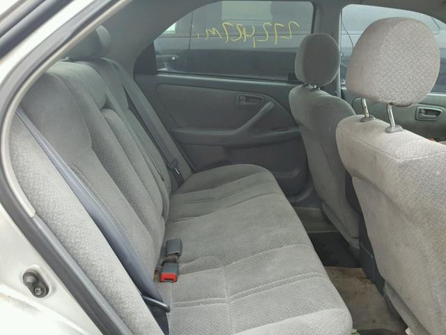 4T1BF22K51U963077 - 2001 TOYOTA CAMRY LE ვერცხლისფერი ფოტო 6