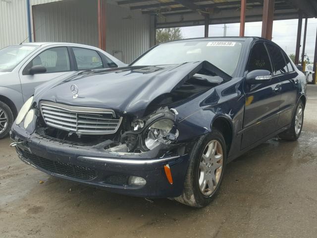 WDBUF65J25A705175 - 2005 MERCEDES-BENZ E 320 BLUE photo 2