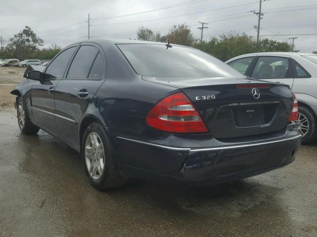 WDBUF65J25A705175 - 2005 MERCEDES-BENZ E 320 BLUE photo 3