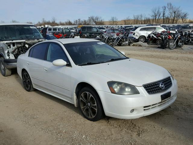 1N4AL11D65N477129 - 2005 NISSAN ALTIMA S WHITE photo 1