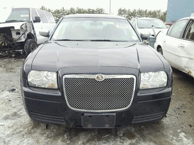 2C3LA43R68H208682 - 2008 CHRYSLER 300 LX BLACK photo 9