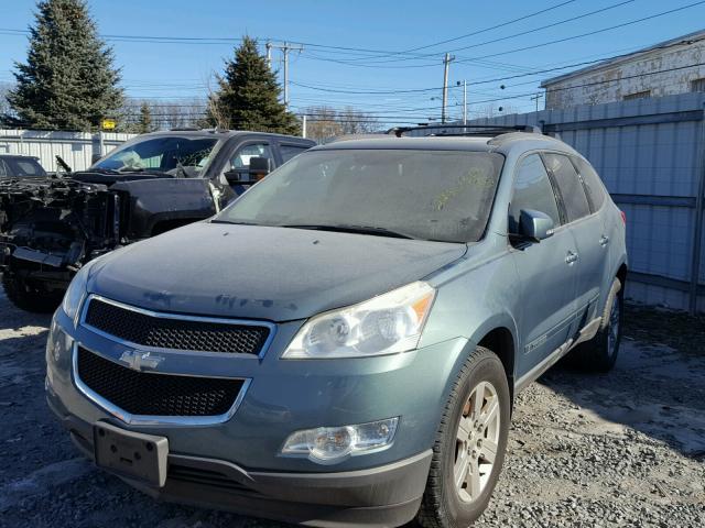 1GNEV23D29S109747 - 2009 CHEVROLET TRAVERSE L GREEN photo 2