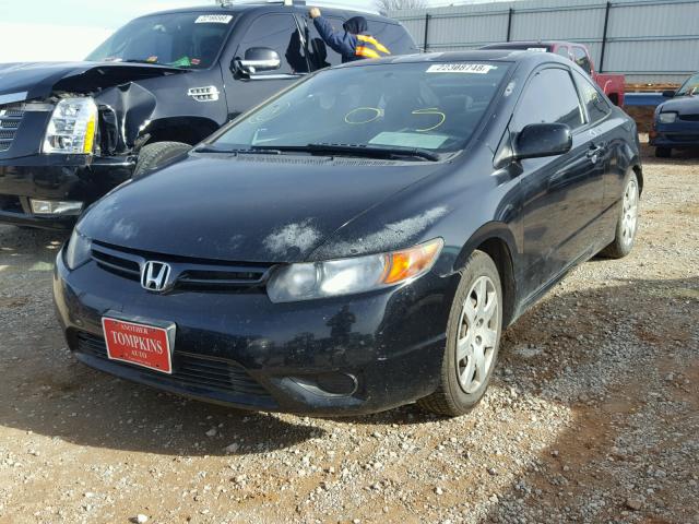 2HGFG126X8H520969 - 2008 HONDA CIVIC LX BLACK photo 2