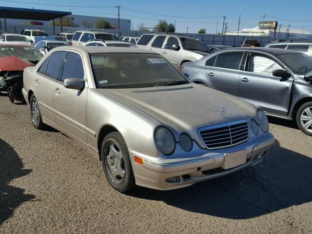 WDBJF82J41X043898 - 2001 MERCEDES-BENZ E 320 4MAT GOLD photo 1