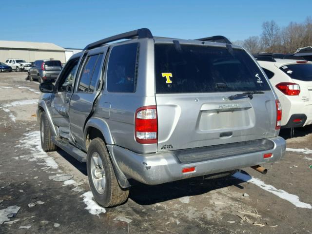 JN8DR09Y02W700590 - 2002 NISSAN PATHFINDER SILVER photo 3