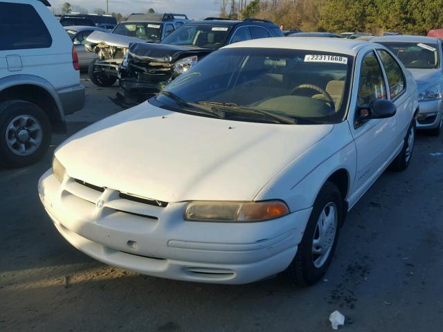 1B3EJ46X0WN292227 - 1998 DODGE STRATUS WHITE photo 2