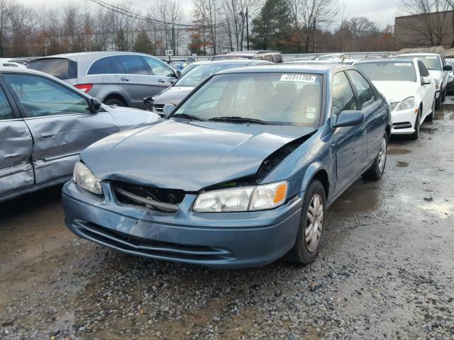 4T1BG22K01U794342 - 2001 TOYOTA CAMRY CE BLUE photo 2