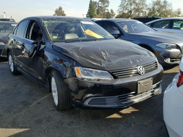 3VWDP7AJ5DM399596 - 2013 VOLKSWAGEN JETTA SE BLACK photo 1