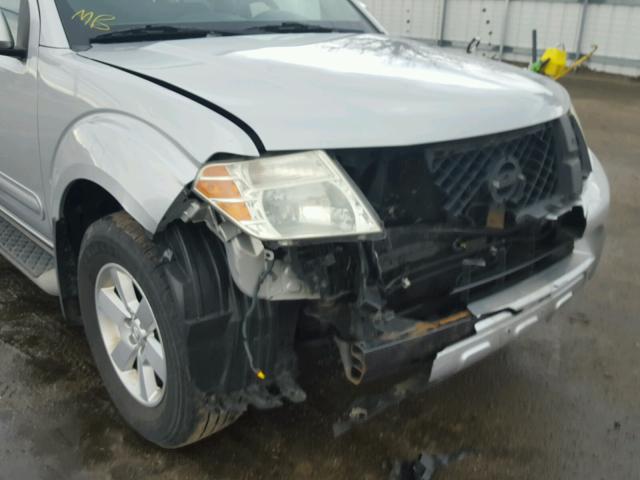 5N1AR18BX8C658341 - 2008 NISSAN PATHFINDER SILVER photo 9