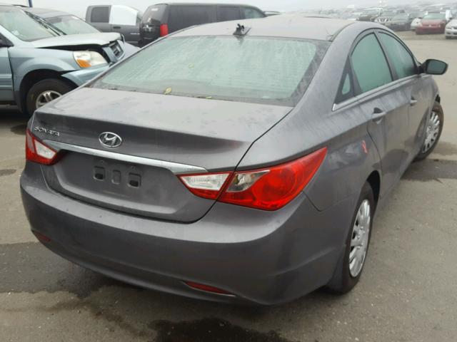 5NPEB4AC9BH199281 - 2011 HYUNDAI SONATA GLS GRAY photo 4