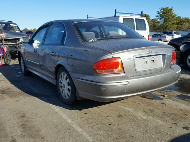 KMHWF35H63A891771 - 2003 HYUNDAI SONATA GLS GRAY photo 3