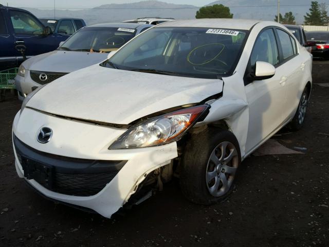 JM1BL1SG9A1341165 - 2010 MAZDA 3 I WHITE photo 2