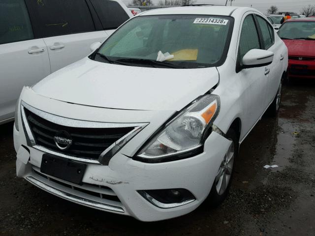 3N1CN7AP1FL850348 - 2015 NISSAN VERSA S WHITE photo 2