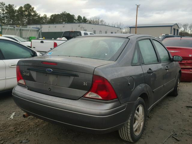 1FAFP34364W130742 - 2004 FORD FOCUS SE C GRAY photo 4