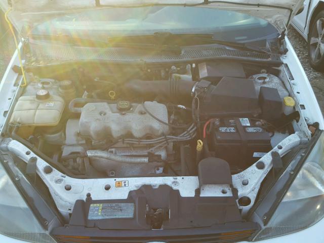 1FAFP33P23W232882 - 2003 FORD FOCUS LX WHITE photo 7