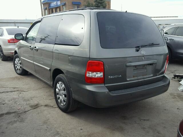 KNDUP131756617391 - 2005 KIA SEDONA EX GRAY photo 3