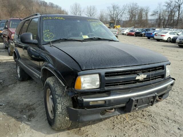 1GNDT13W2V2153786 - 1997 CHEVROLET BLAZER BLACK photo 1